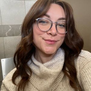 Meet your Posher, Jade